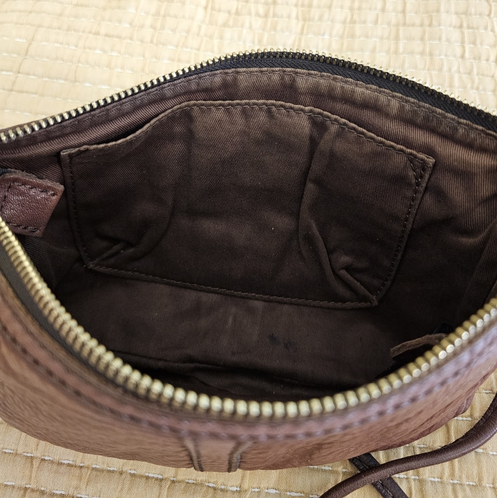 FOSSIL Brown Soft Leather ERIN Small Crossbody Purse Bag Brass Hardware - Picture 8 of 13